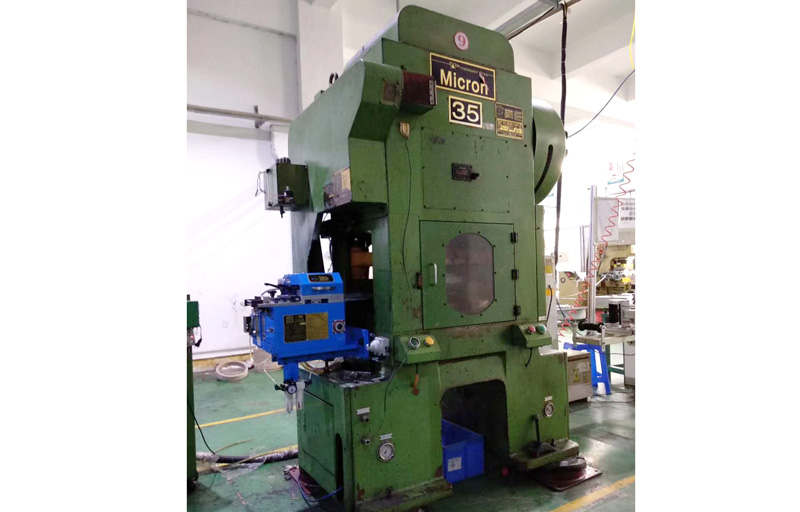 台湾振力冲床配午夜探花在线观看夹式午夜福利大片使用中