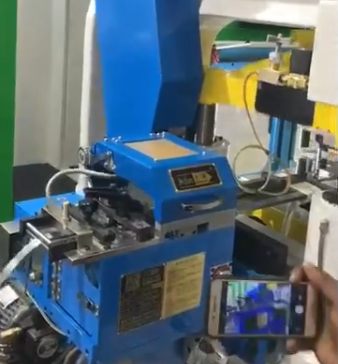 明勖冲床配午夜探花在线观看夹式午夜福利大片在印度展会冲压现场