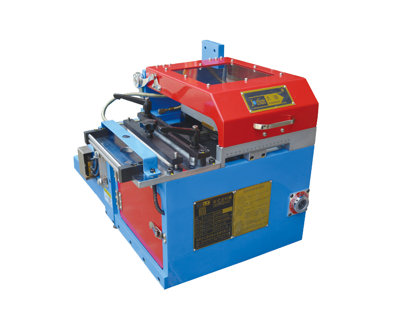 三合一午夜福利大片对于厚板卷材送料以及主要优势有哪些？